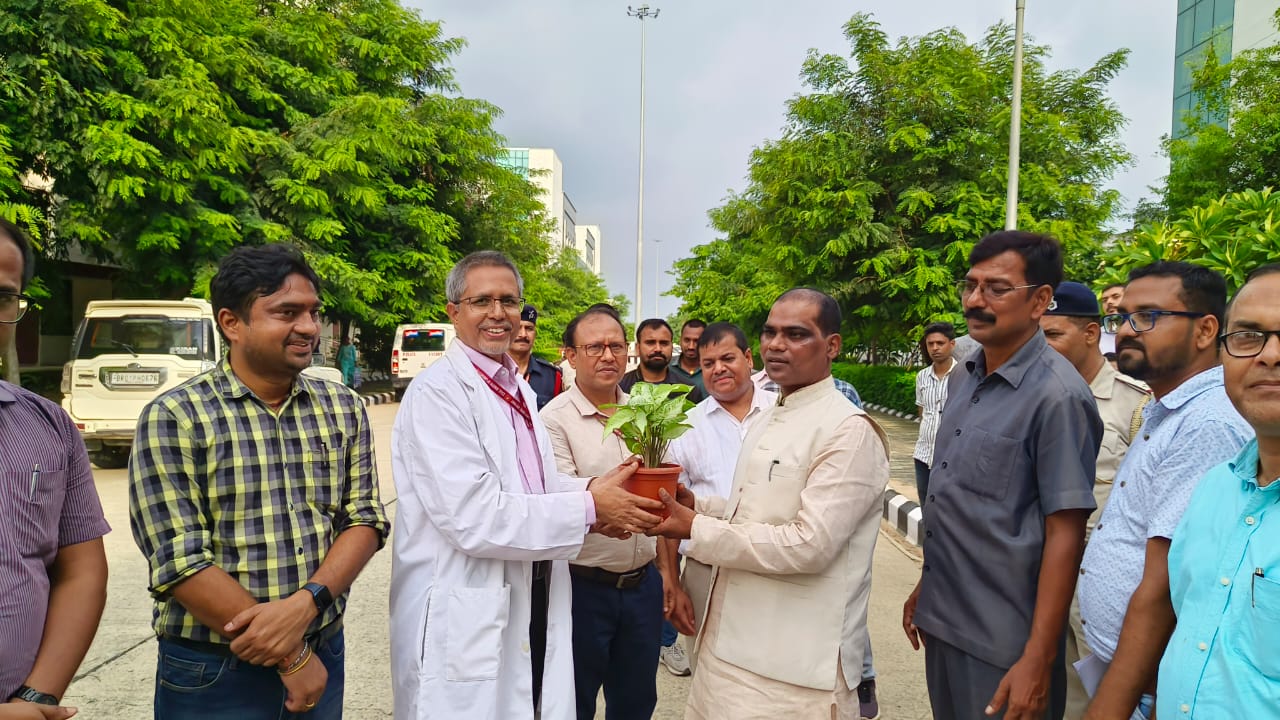 श्री सुरेंद्र राम, माननीय मंत्री, श्रम संसाधन विभाग, बिहार सरकार का कर्मचारी राज्य बीमा निगम अस्पताल एवं महाविद्यालय, बिहटा का दौरा.