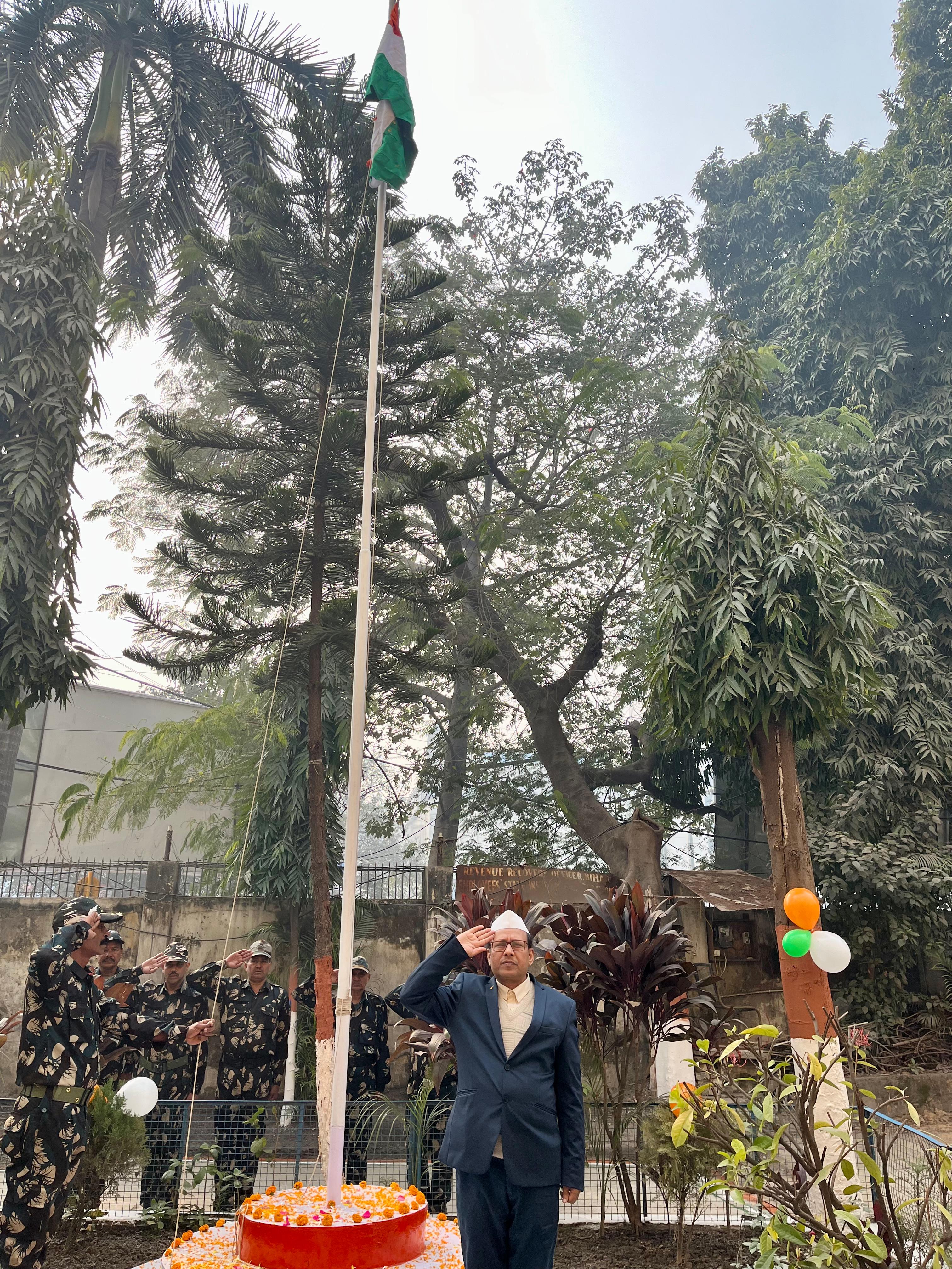 कर्मचारी राज्य बीमा निगम में गणतंत्र दिवस के अवसर पर ध्वजारोहण