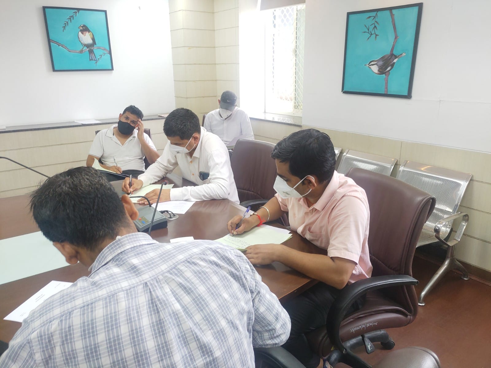 कर्मचारी राज्य बीमा निगम अस्पताल मानेसर में दिनांक 07.09.2021 को हिंदी राजभाषा पखवाड़ा 2021 के अंतर्गत हिंदी टिप्पण एवं आलेखन प्रतियोगिता का आयोजन किया गया l