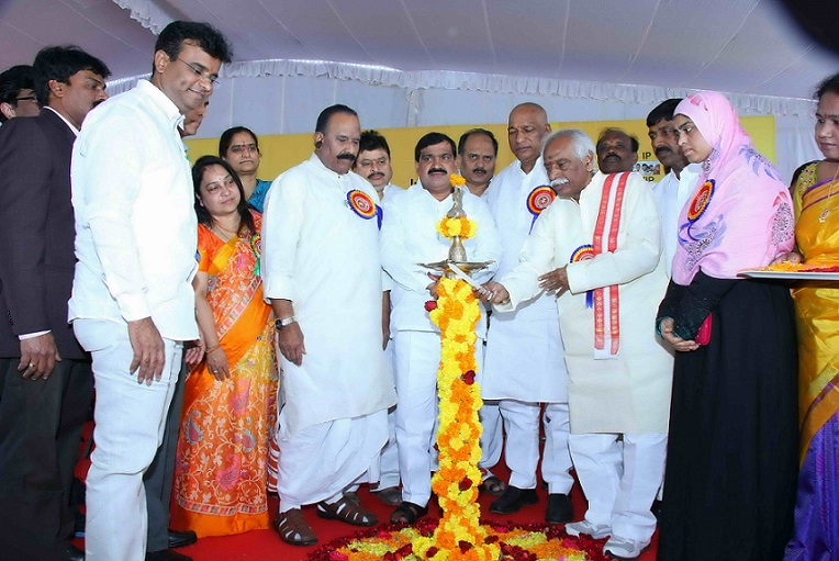 Inauguration of the ESIC Model Dispensary cum Diagnostic Centre at Jeedimetla, Medchal District, Telangana on 09.01.2017.