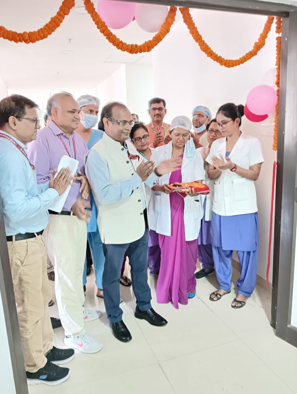 कर्मचारी राज्य बीमा निगम आदर्श अस्पताल फुलवारी शरीफ पटना के नये भवन में दिनांक 10-10-2023 को ऑपरेशन थियेटर का शुभारंभ श्री मनोज कुमार सिंह, मुख्य सतर्कता अधिकारी के द्वारा किया गया ।