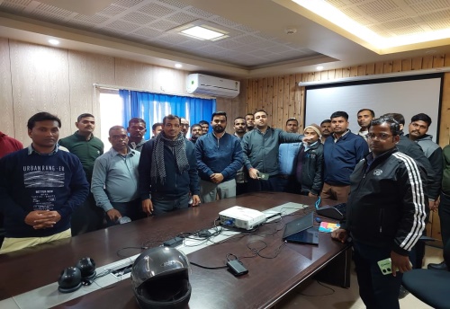 ईएसआईसी औषधालय सह शाखा कार्यालय भागलपुर,शाखा कार्यालय मुंगेर एवं दीघा द्वारा जागरूकता सत्र का आयोजन